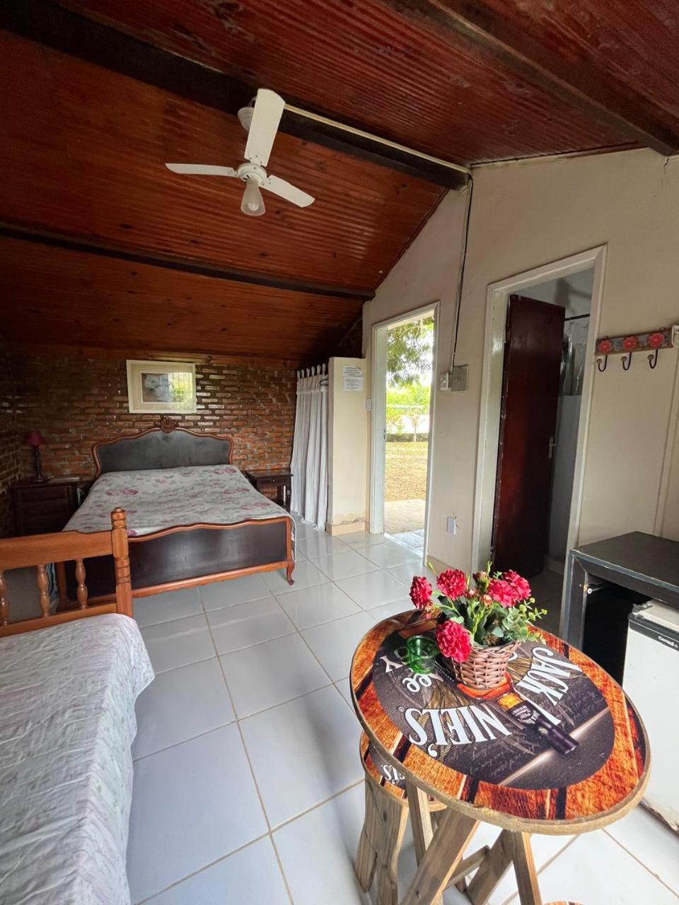 Hostel Das Estrelas Areal المظهر الخارجي الصورة